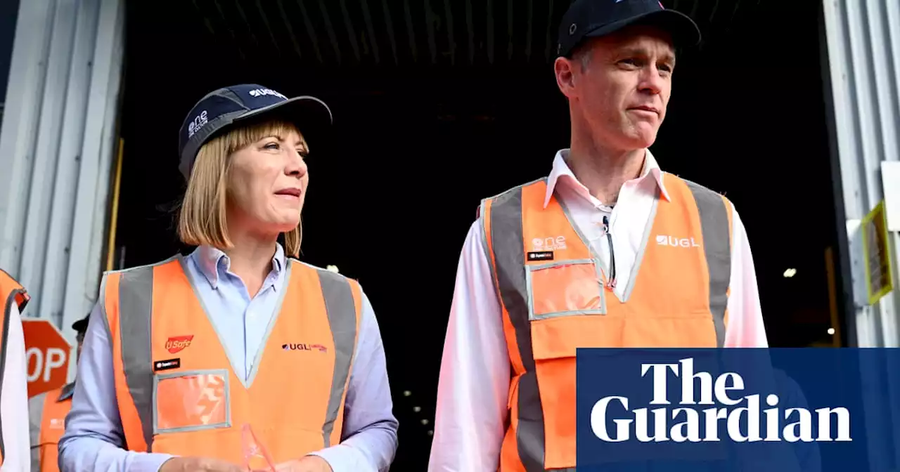 NSW transport minister announces investigation into ‘serious problems’ on Sydney trains