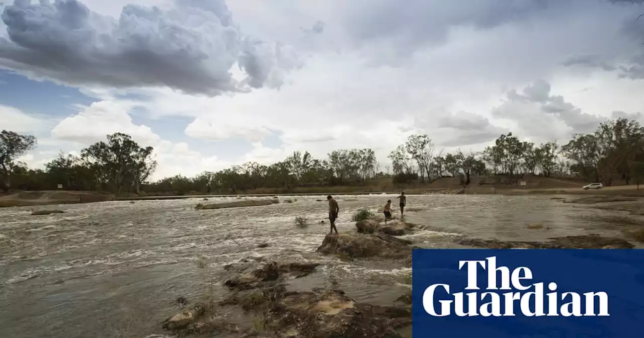 Prominent NSW irrigators fined $60,000 for breaching water licence conditions