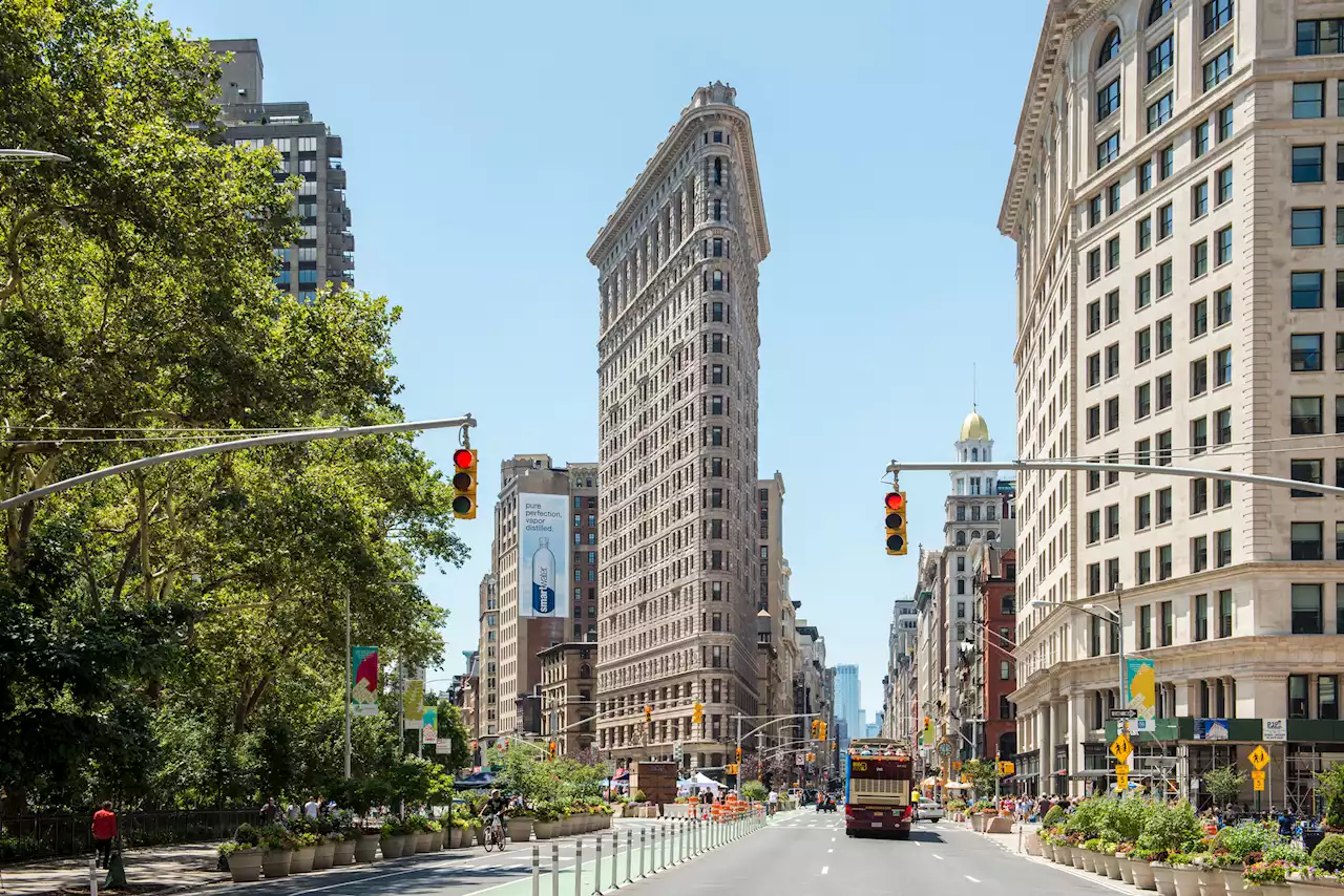 Flatiron Building's new owner fails to pay $19m deposit, sparks chaos