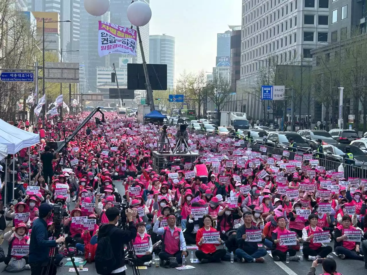 학교비정규직 총파업에 경기 6746명... 급식노동자 참여율 높아