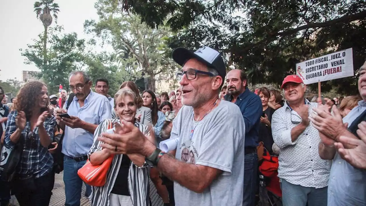 'No tienen autoridad moral ni autoridad ética para estar al frente de la justicia de nuestro país' | El sacerdote Paco Olveira entregó una carta a la Corte Suprema