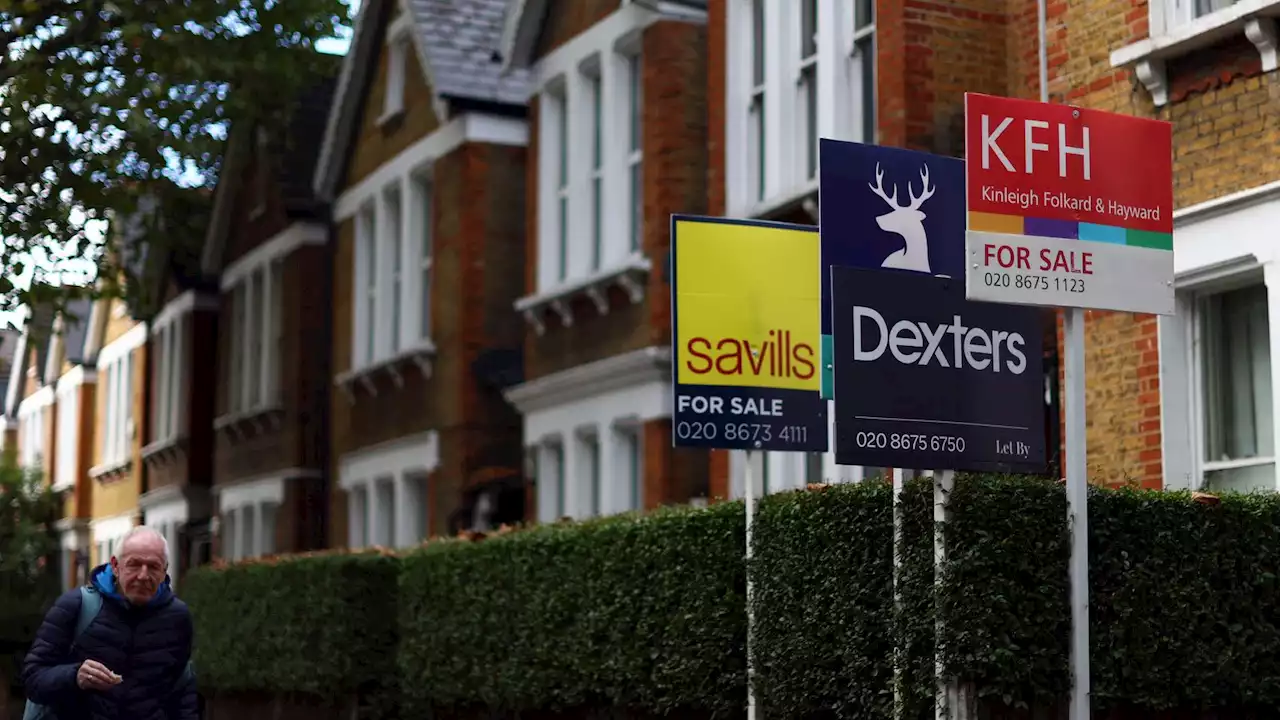 UK house prices suffer biggest annual decline since 2009