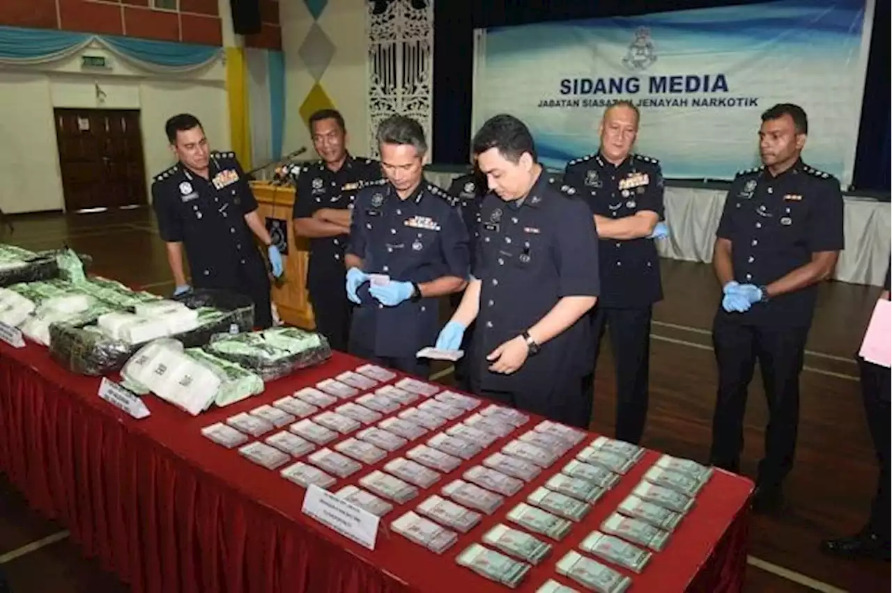 Cops nab six suspects, seize over RM6mil worth of syabu in series of raids