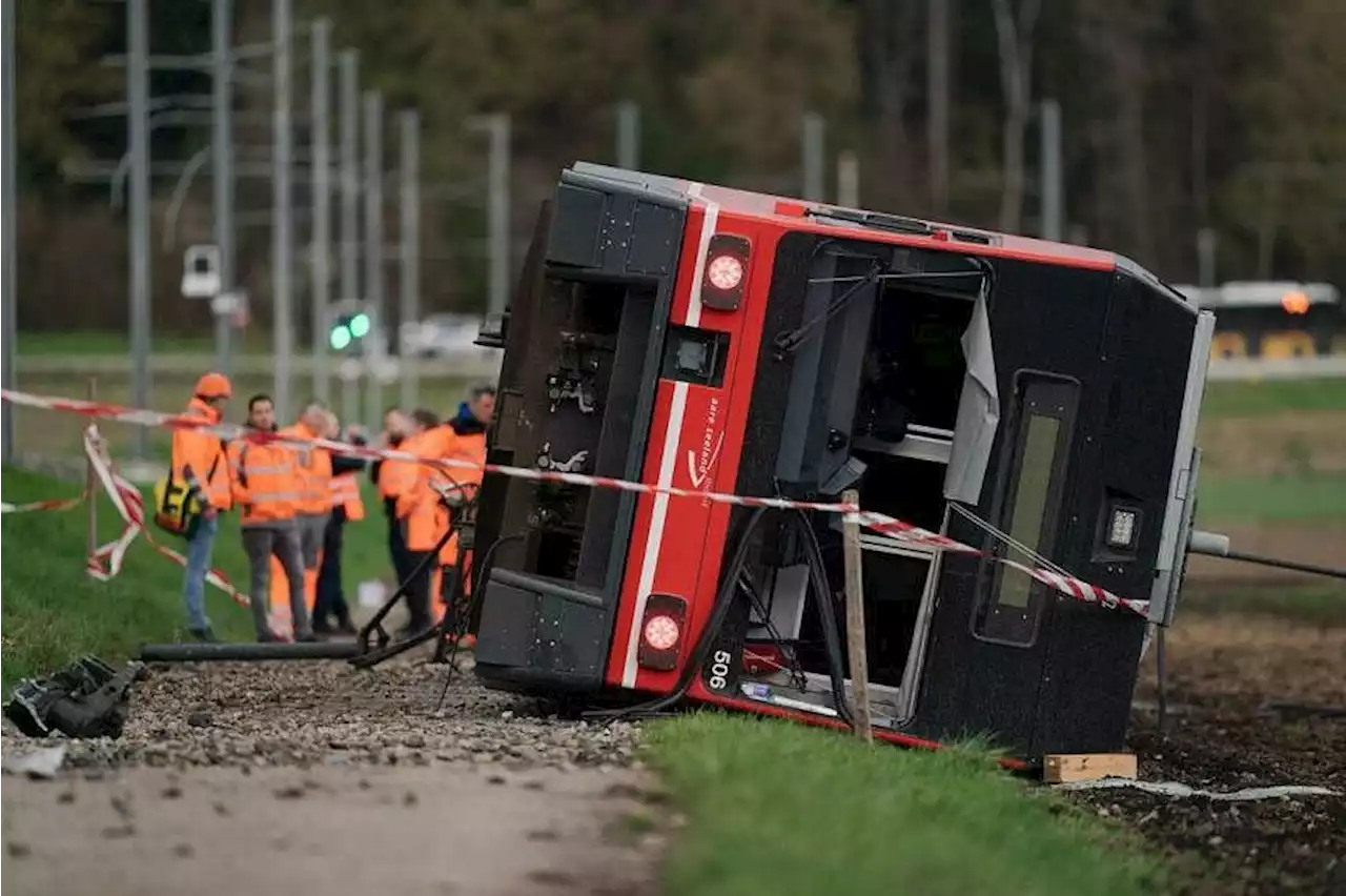 Several hurt in separate Swiss train derailments