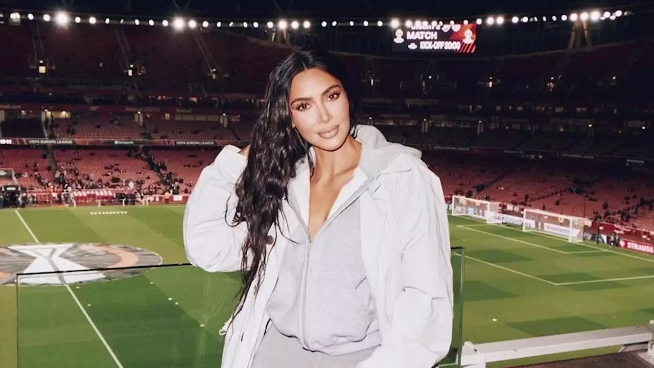 À Londres, Kim Kardashian poursuit son marathon mode