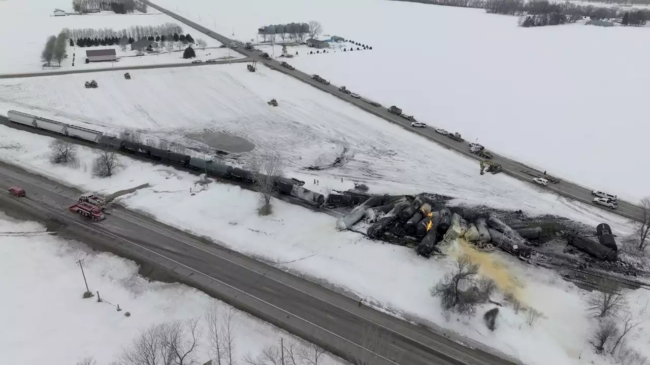 Minnesota train derailment, ethanol fire renew safety fears