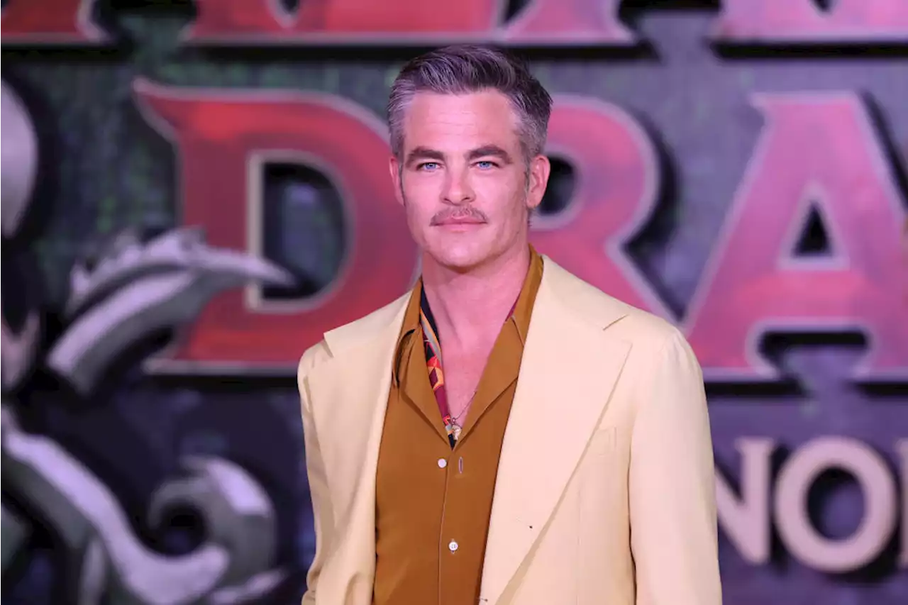 Chris Pine Brightens ‘Dungeons & Dragons: Honor Among Thieves’ Premiere With Yellow Suit in Mexico City