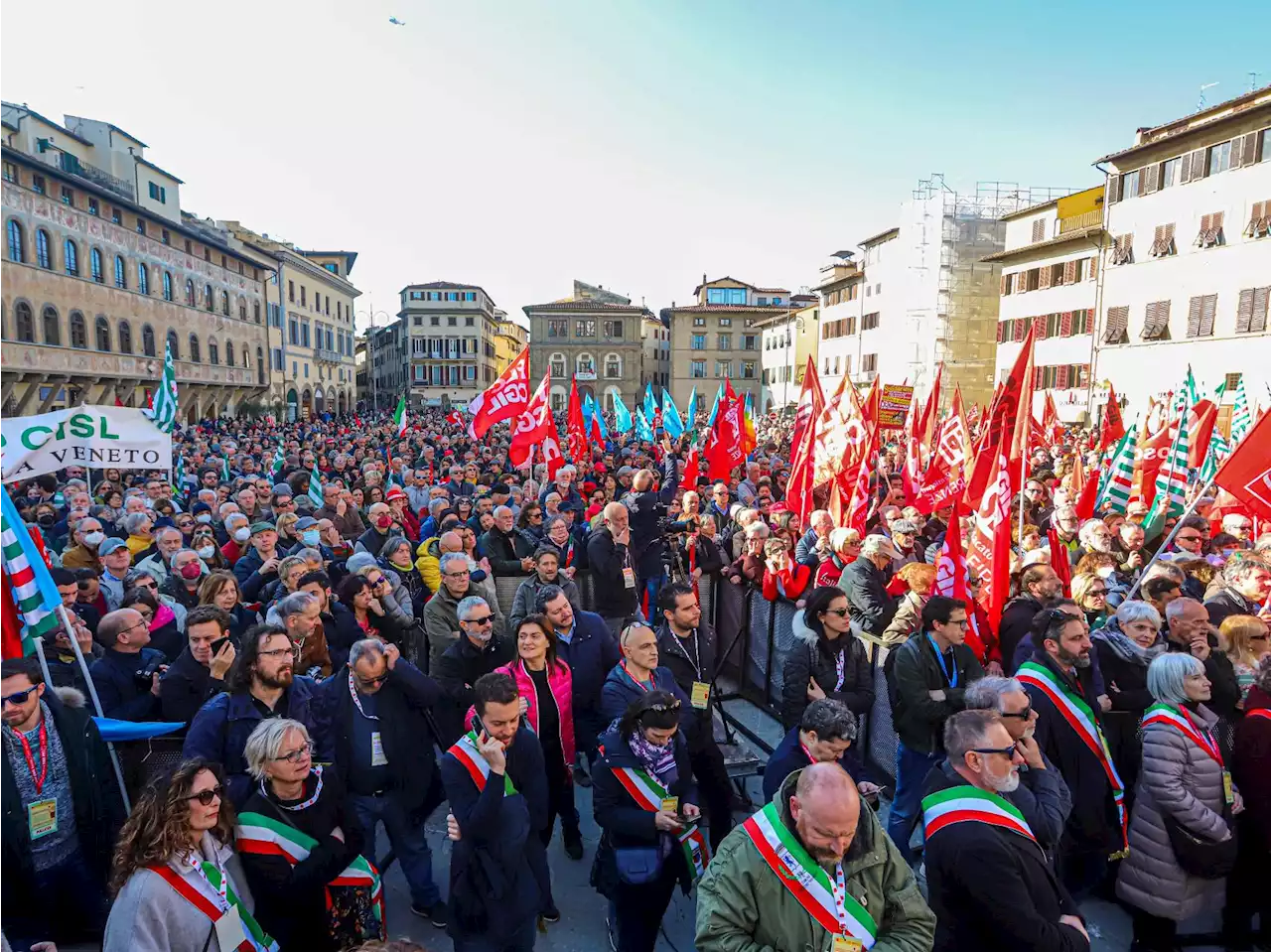 Schlein e Conte a Firenze, nuova intesa giallorossa riparte da temi concreti