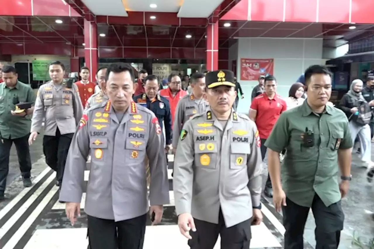 Tinjau RS Polri, Kapolri pastikan dalami sumber api kebakaran Plumpang - ANTARA News