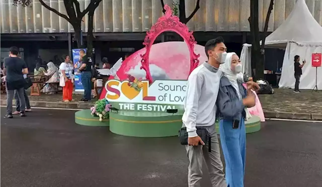 Turun Hujan, Penonton Tetap Antusias Saksikan Sound Of Love