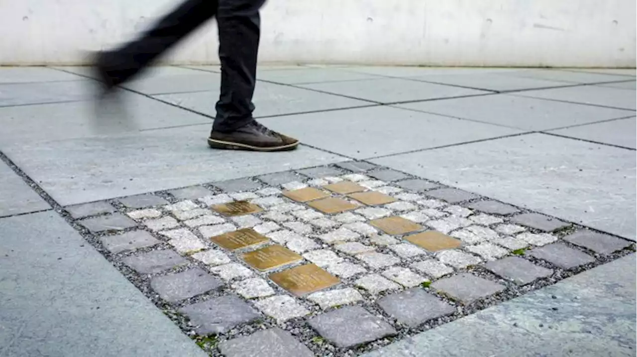 Berlin bekommt sechs weitere Stolpersteine für schwarze Menschen