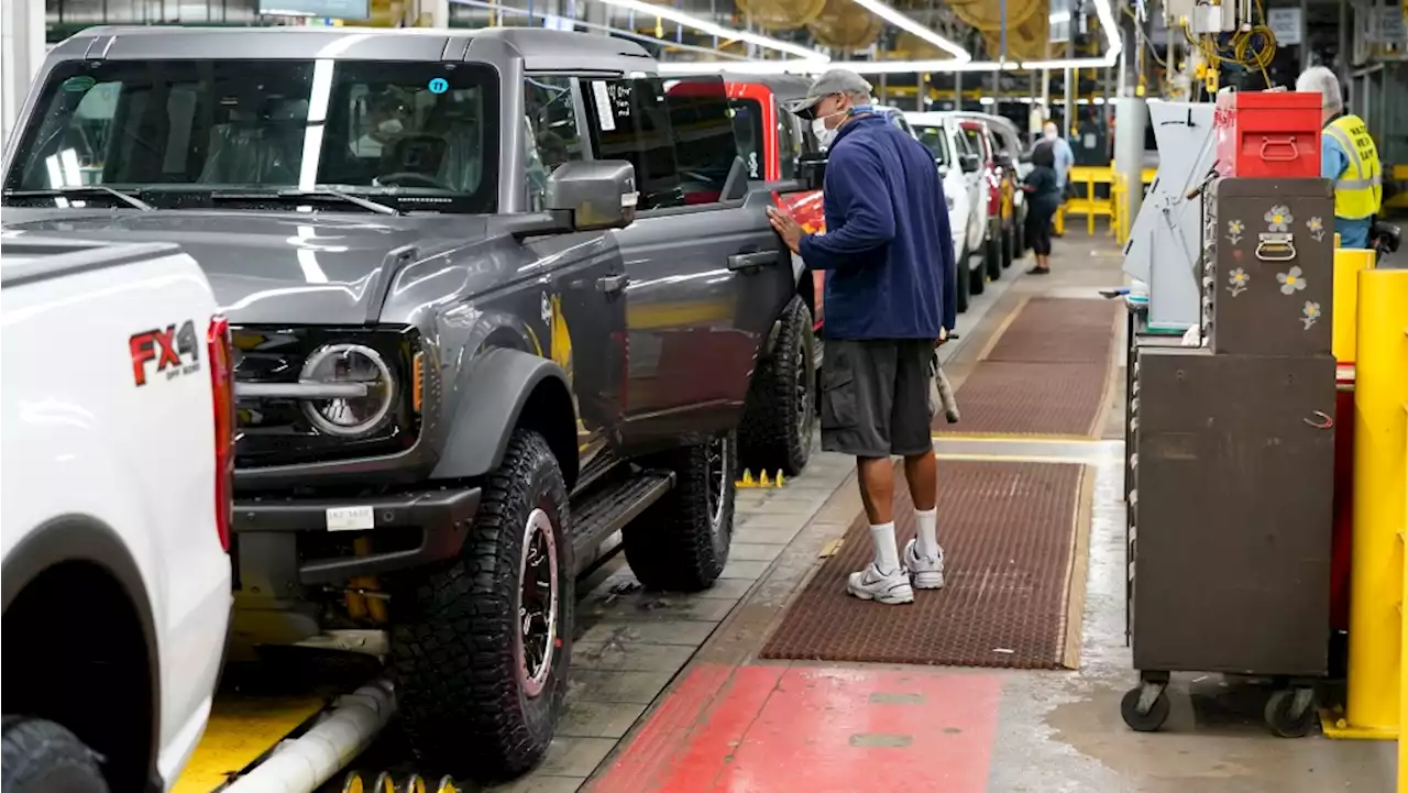 Ford to raise production as U.S. auto sales start to recover