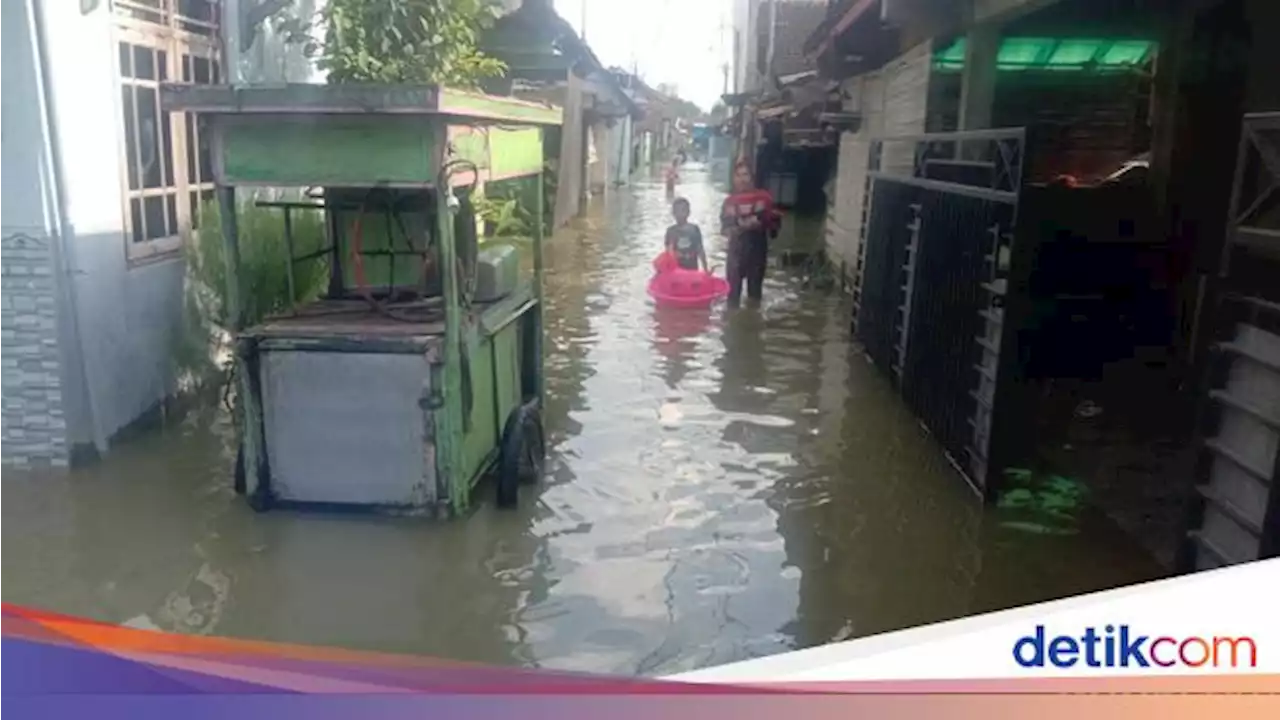 Curhat Korban Banjir di Juwana Pati: Lebih Parah, Air Naik Cepat