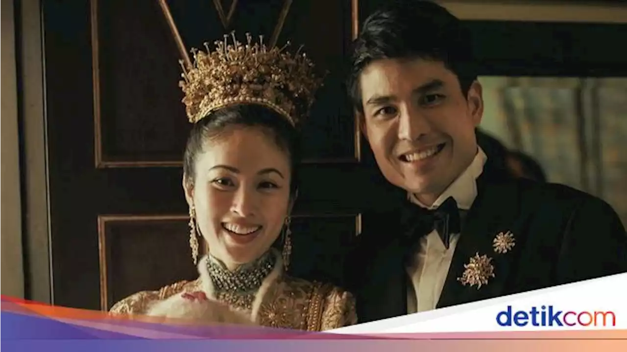 Most Pop: Nong Poy Menikah Pakai Baju Pengantin Tradisional, Cantik Memukau