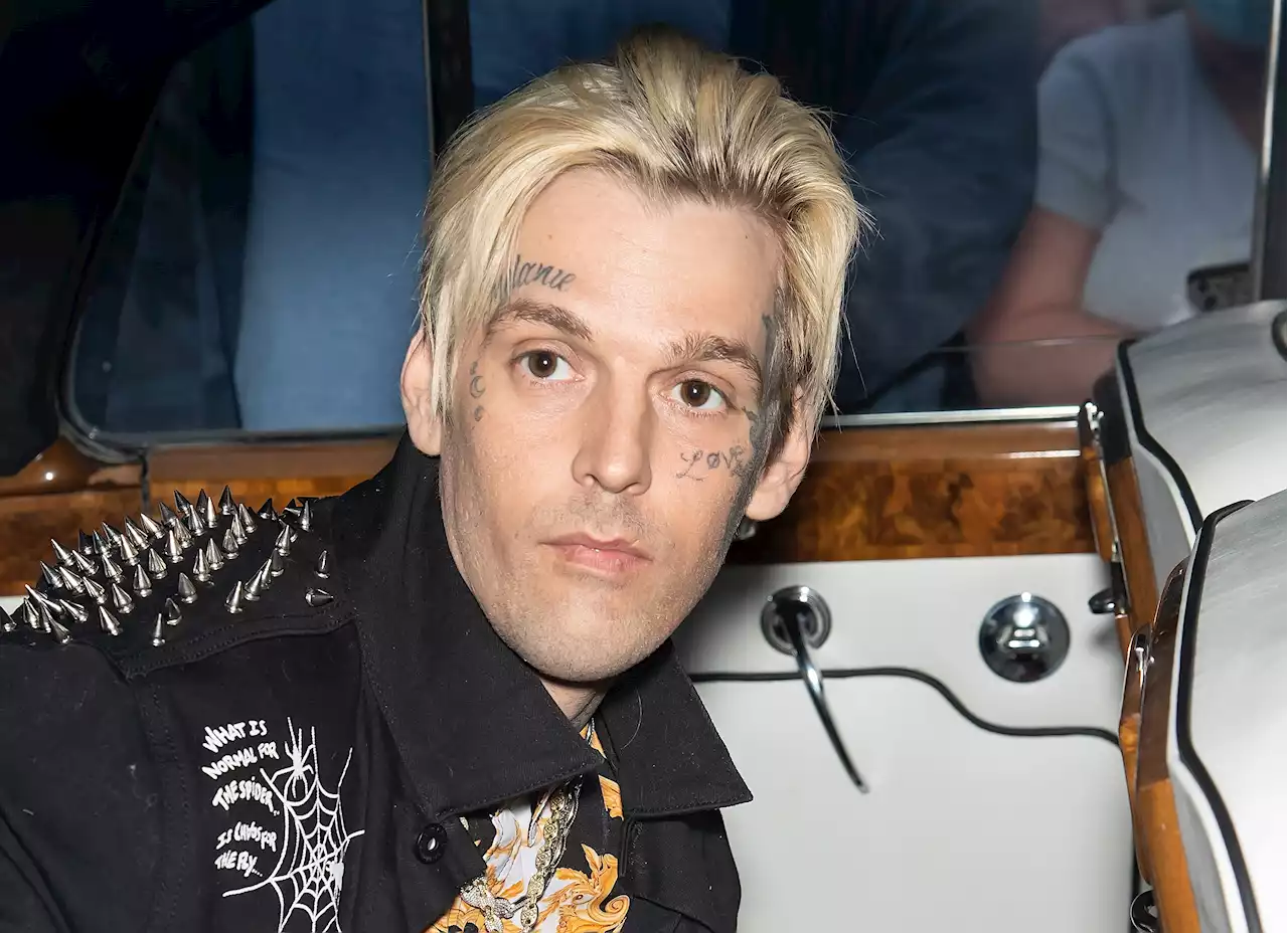 Aaron Carter's mom demands police investigation, shares disturbing photos from his death scene