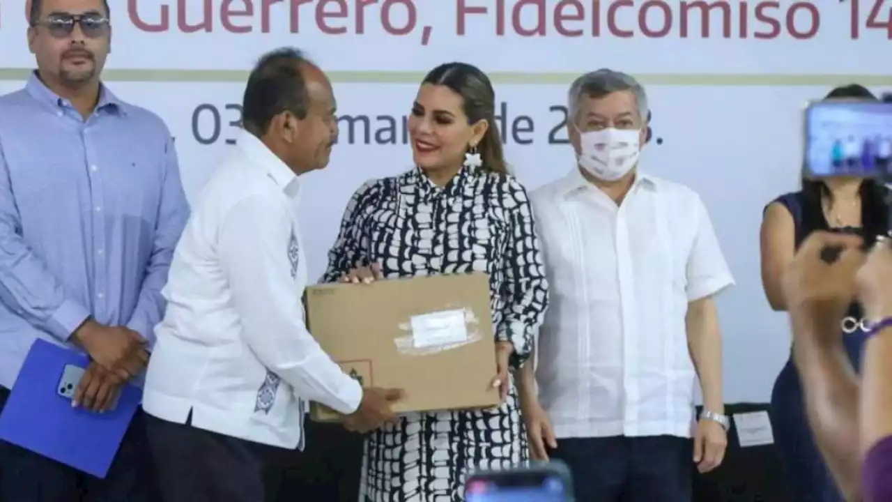 No vamos a renunciar en hacer de la educación una herramienta para transformar Guerrero: Evelyn Salgado