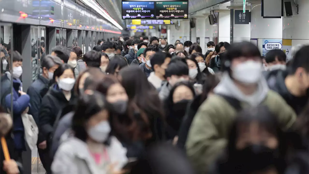 '한국, '여성의 경제적 기회' 세계 65위…최대 문제는 임금'