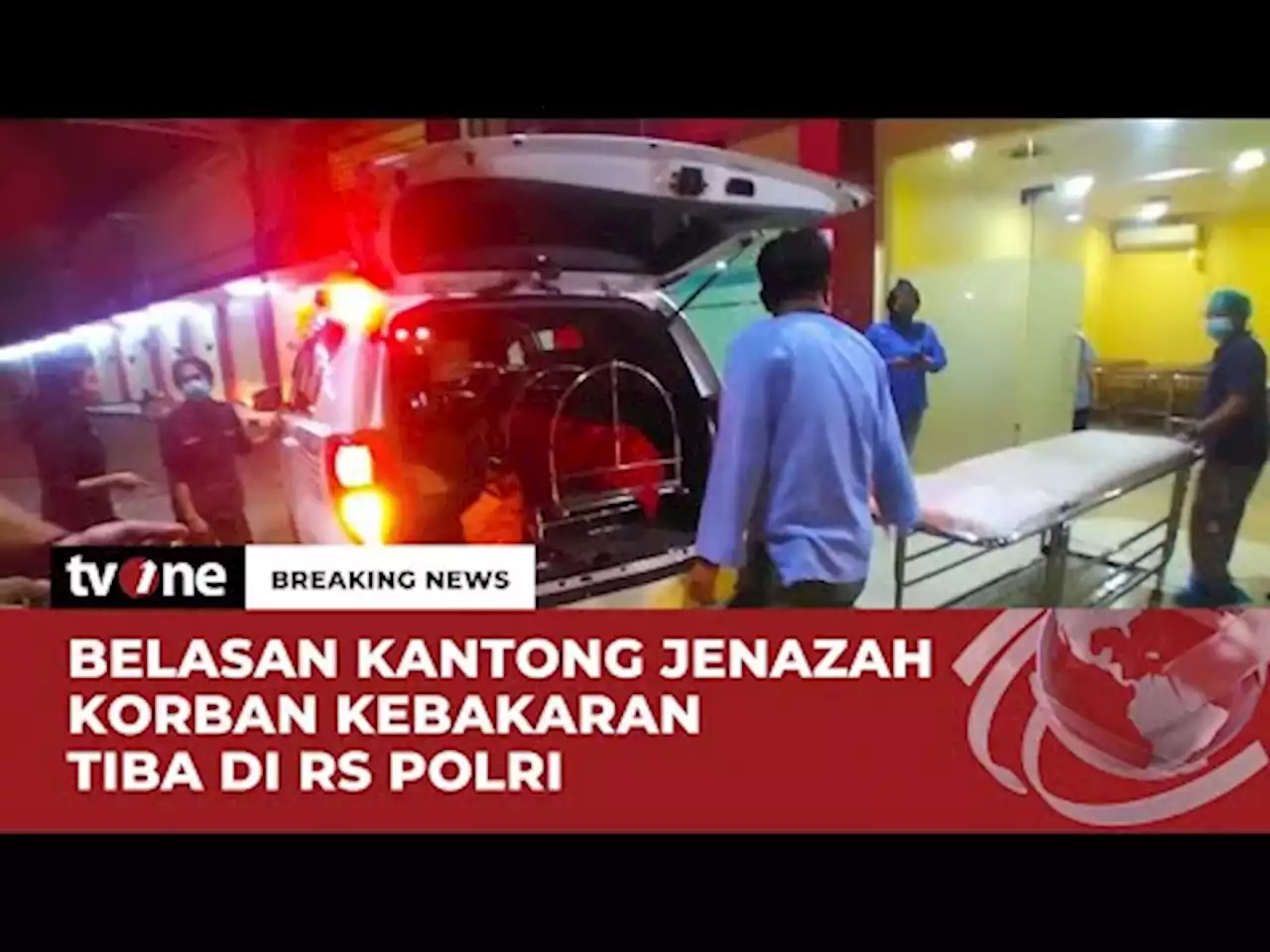 RS Polri Terima 14 Kantong Jenazah Korban Kebakaran Depo Pertamina Plumpang - tvOne