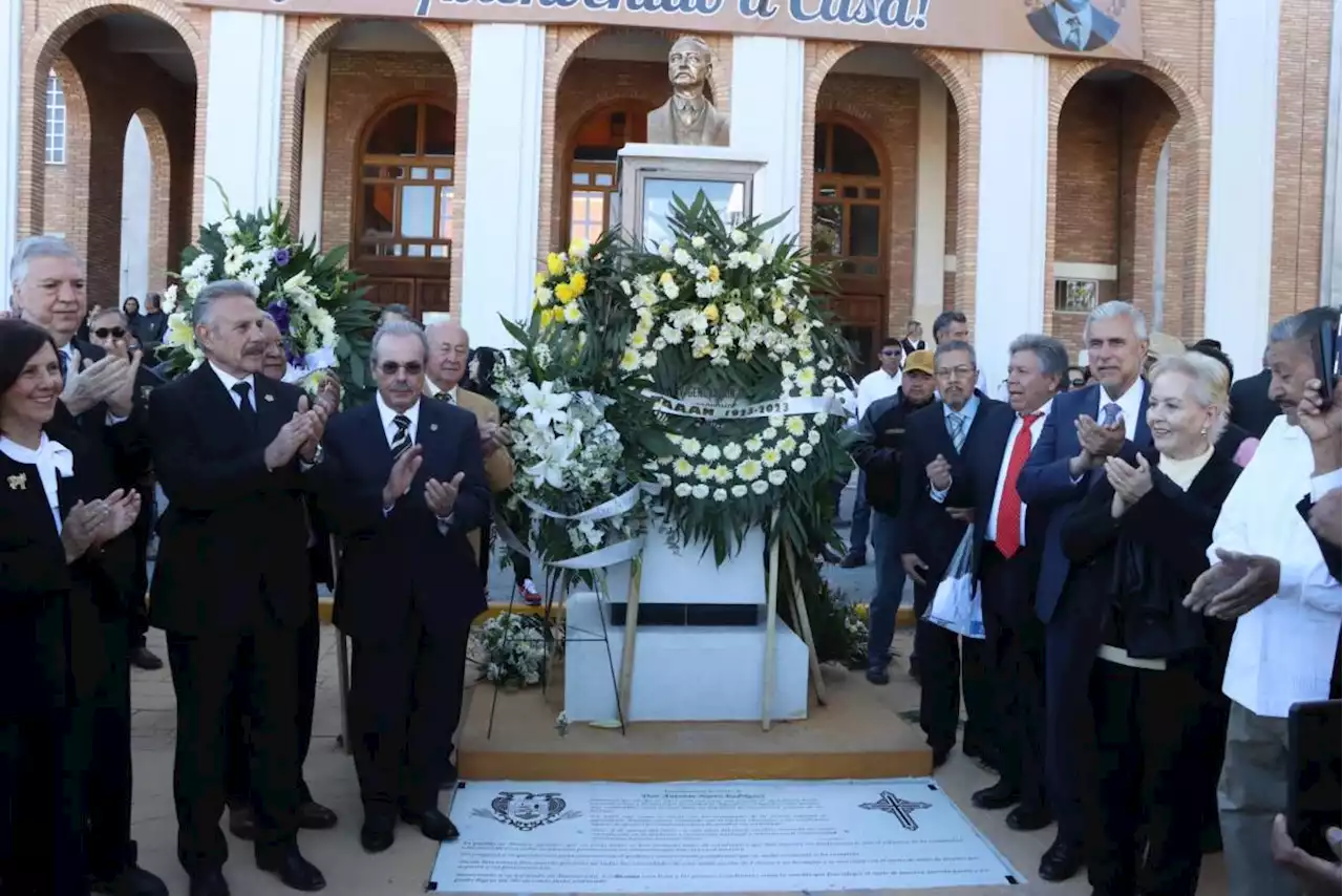 ¡‘Llegó’ Don Antonio Narro a su casa! Inhuman sus restos en la UAAAN