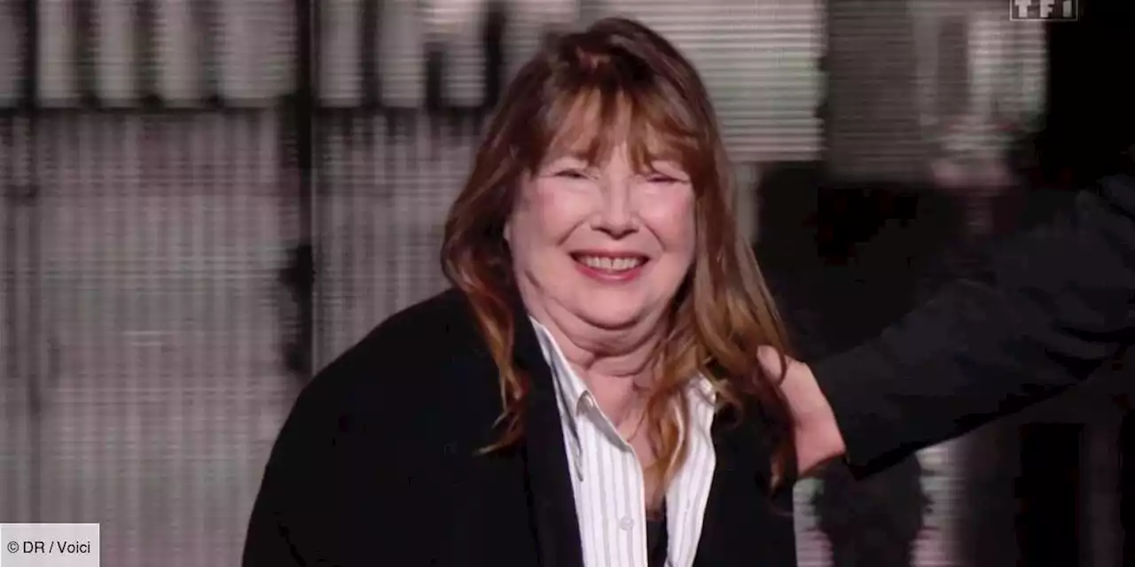 Les Enfoirés 2023 : l'apparition de Jane Birkin sur scène commentée par les internautes - Voici