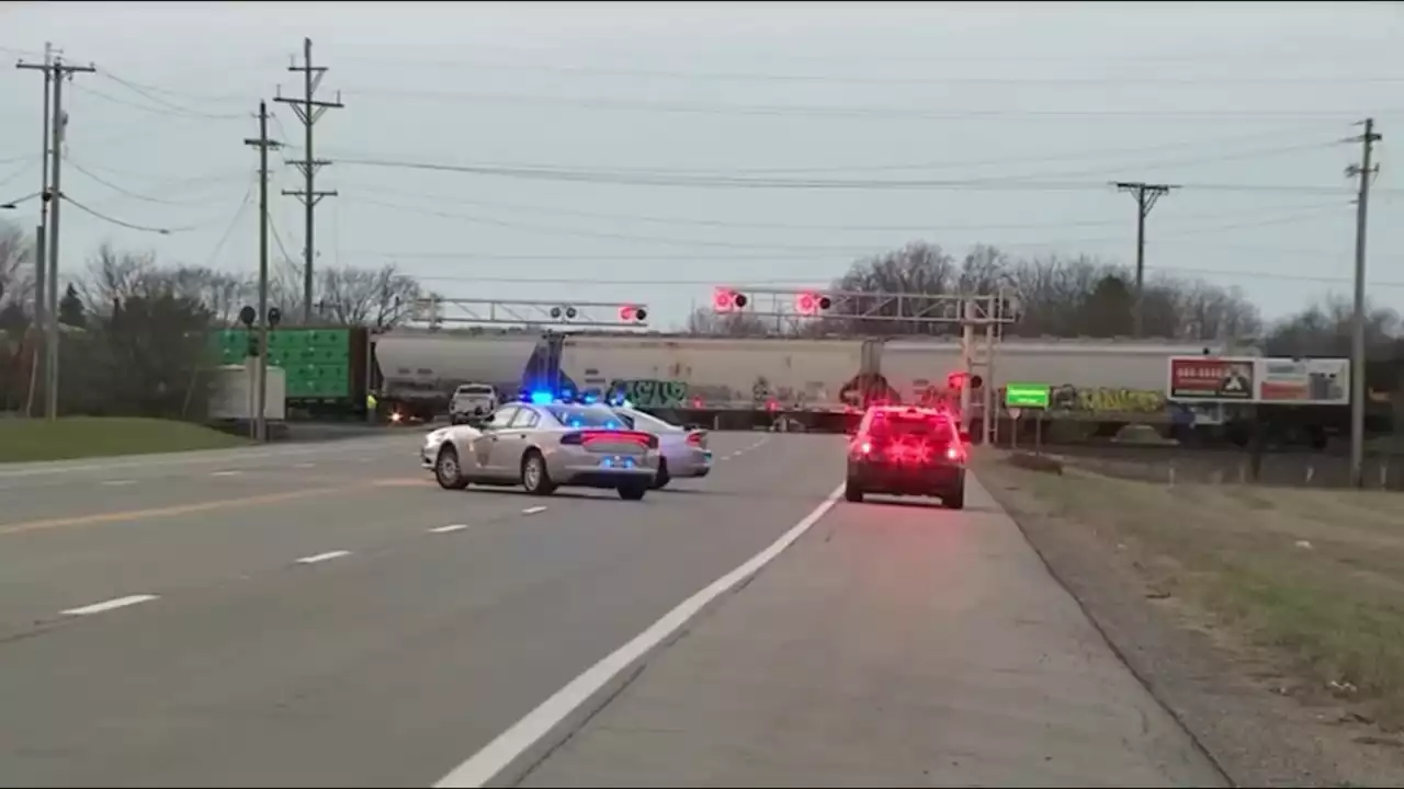 No signs of spill after Norfolk Southern freight train derails in Springfield, Ohio: officials