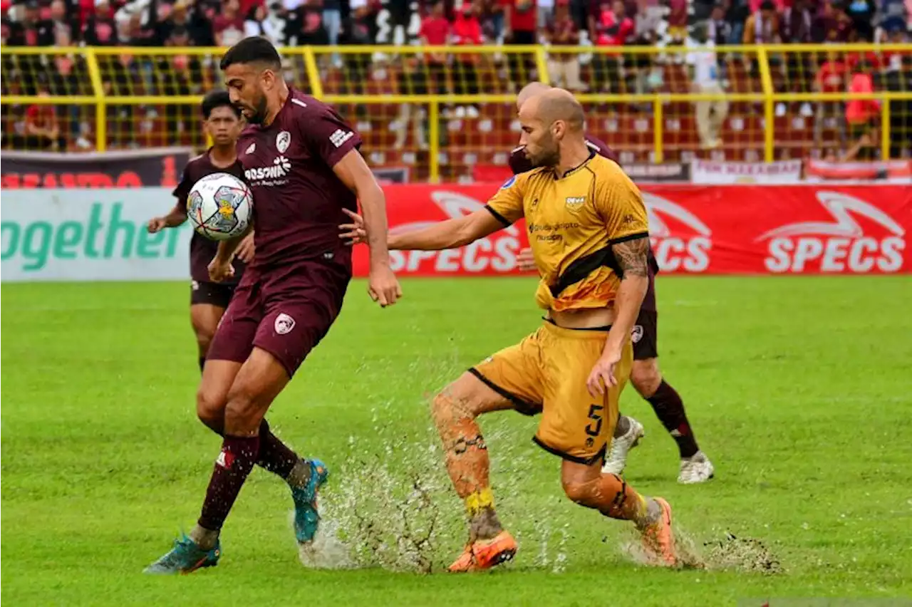 PSM Makassar kokoh di puncak klasemen setelah tekuk Persis Solo 3-2