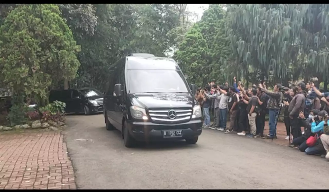 Surya Paloh Tiba di Hambalang untuk Bertemu Prabowo