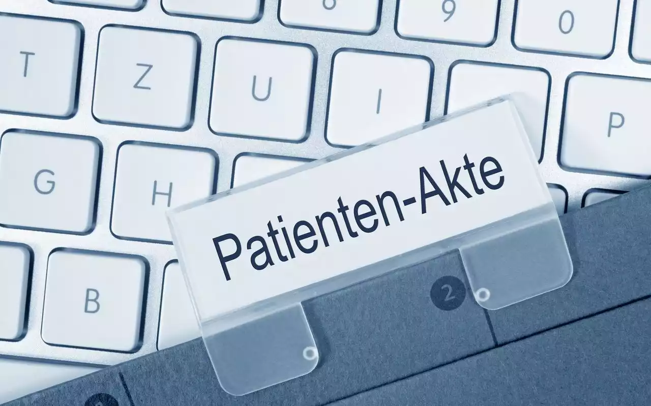 Lauterbach: Elektronische Patientenakte wird 2024 verbindlich