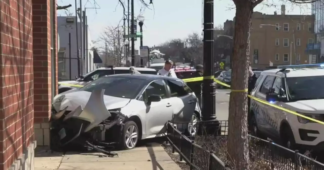 Shooting leads to car crashing into building in Irving Park