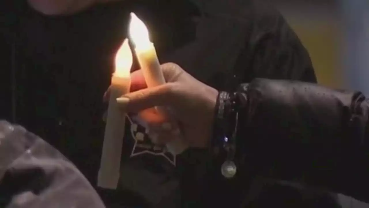 Candlelight vigil held for fallen Chicago Police Officer Andres Mauricio Vasquez Lasso