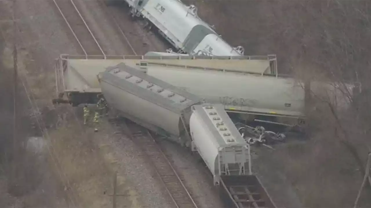 Ohio hazmat, emergency crews respond to train derailment near Springfield