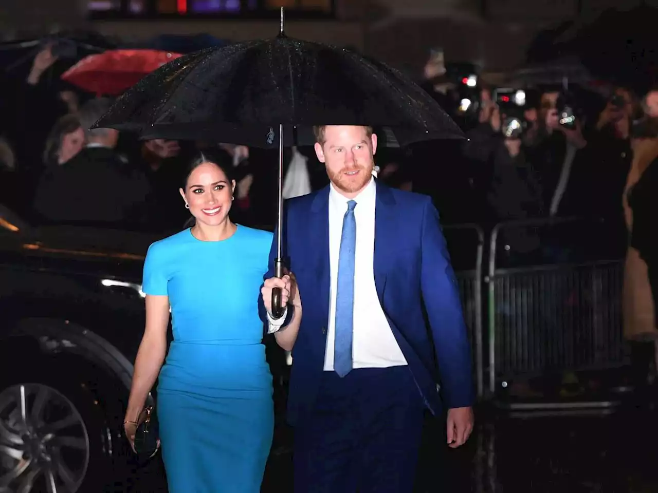 “Hanno ricevuto una mail”, Harry e Meghan invitati all’incoronazione