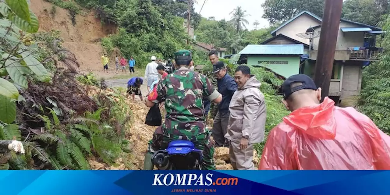 Bukit Longsor, Akses Jalan Singkawang-Bengkayang Kalbar Lumpuh