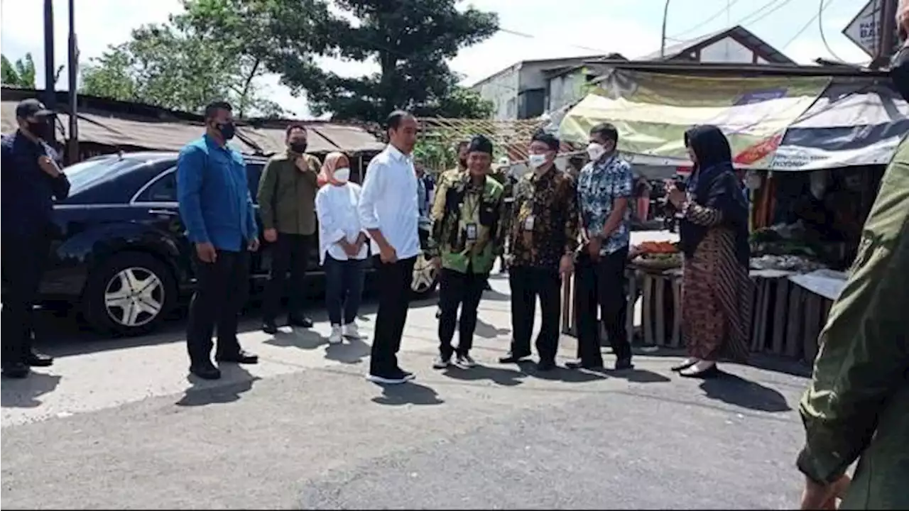 Tak Ada Jalan Rusak ketika Jokowi Datang ke Pasar Baleendah Bandung, Pedagang: Biasanya Becek