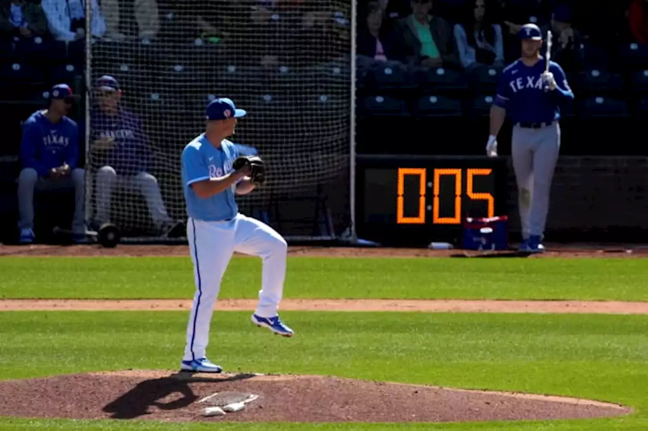 MLB pitchers adjusting to quick pace of new pitch clock