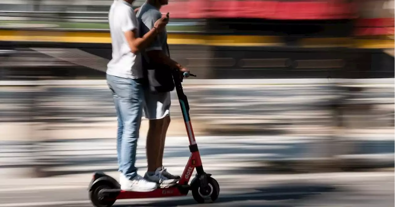 Trottinettes électriques : le plan du gouvernement pour 'réguler' plutôt qu'interdire