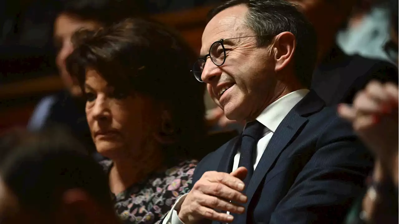 Pourquoi la gauche accuse la droite de « dire tout haut ce que le gouvernement pense tout bas » sur les retraites