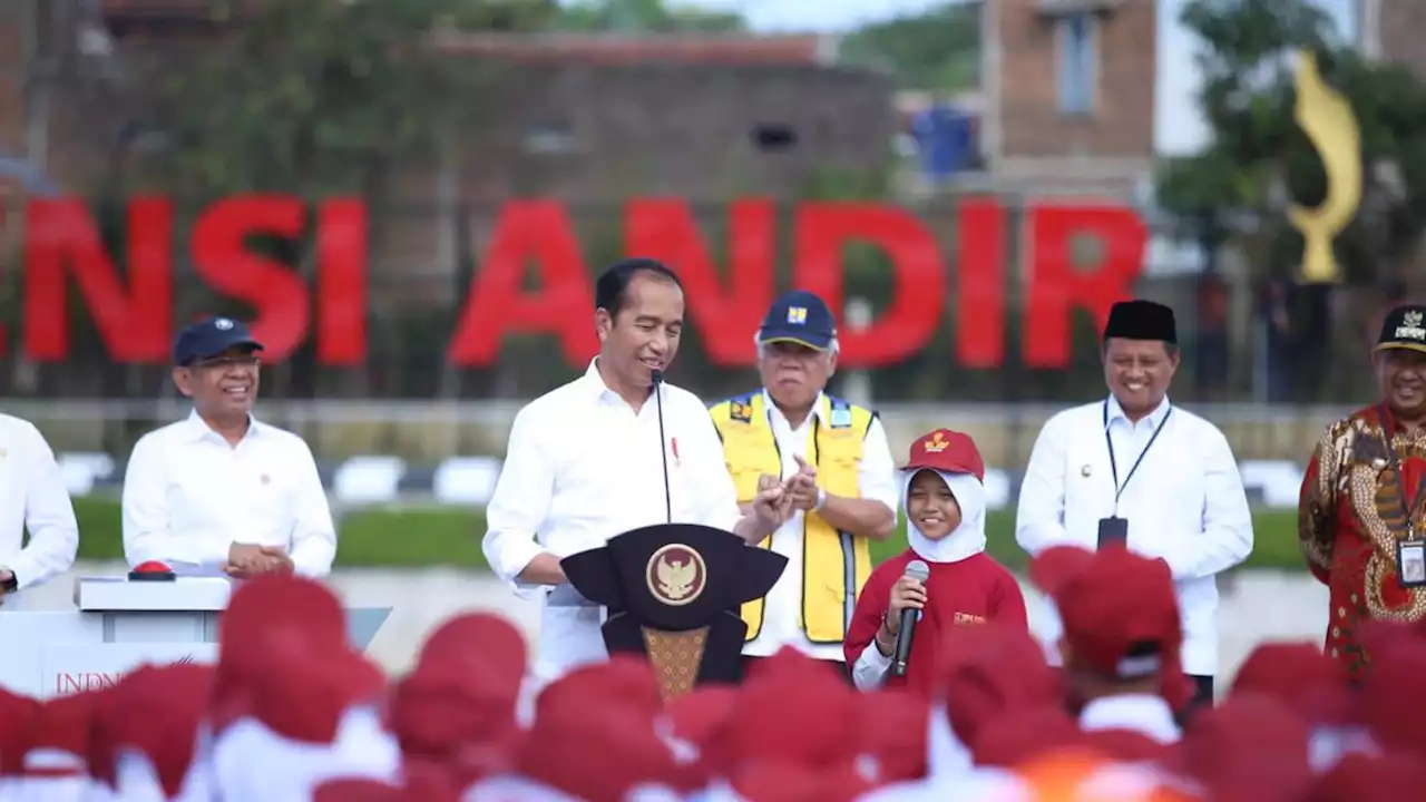 Menteri PUPR Basuki Dampingi Presiden Jokowi Resmikan 3 Infrastruktur Pengendali Banjir Sungai Citarum