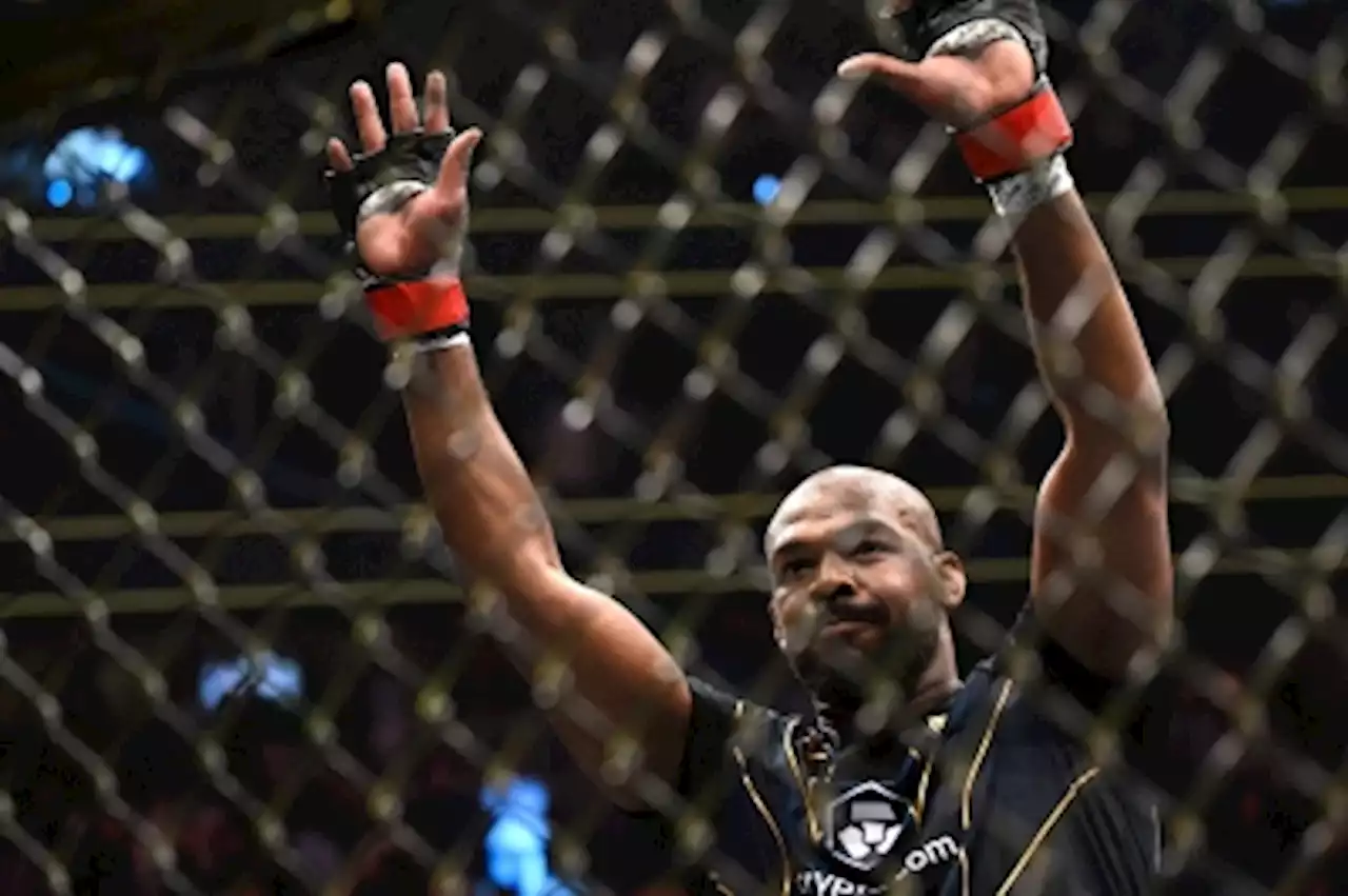 Jones crushes Gane to win UFC heavyweight crown
