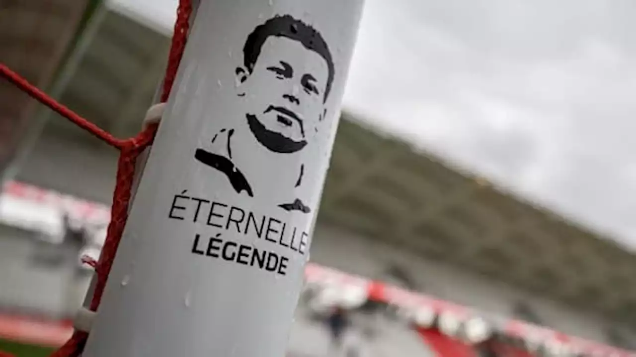 Mort de Just Fontaine: portrait géant, fresque... Les beaux hommages rendus par Reims à sa légende