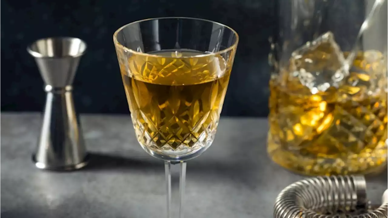 How to Make a Bijou, a Gin and Green Chartreuse Cocktail That Packs a Complex Punch