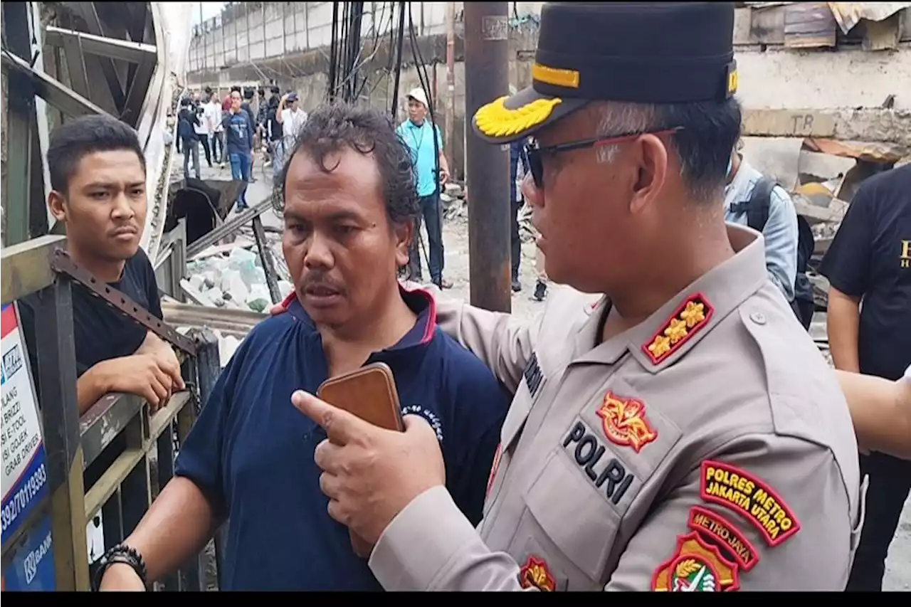 Korban Kebakaran Pertamina Plumpang Keluhkan Minim Air hingga Kesulitan Ambil Jenazah Orang Tua