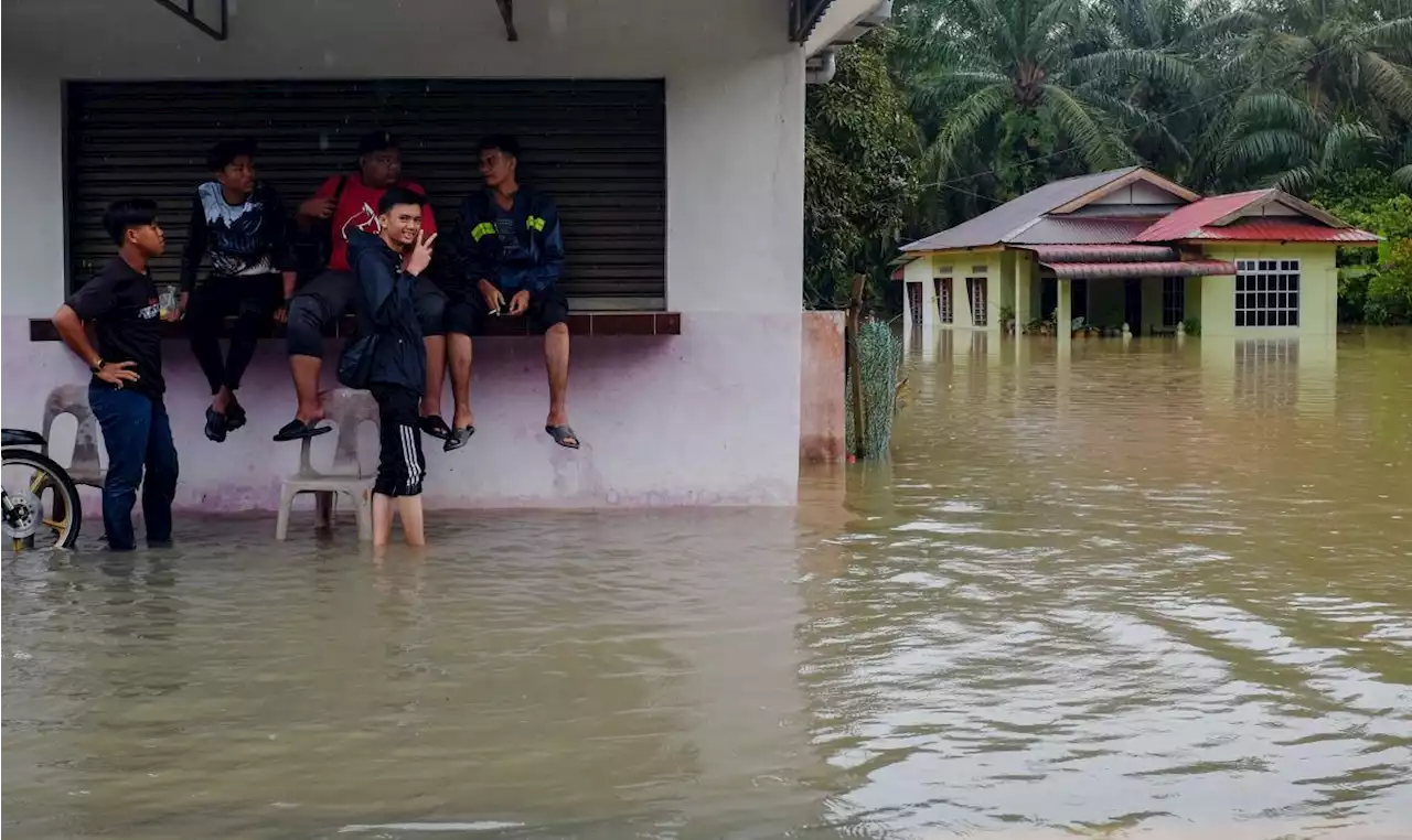 Floods: Nearly 50,000 evacuees seeking shelter in five states