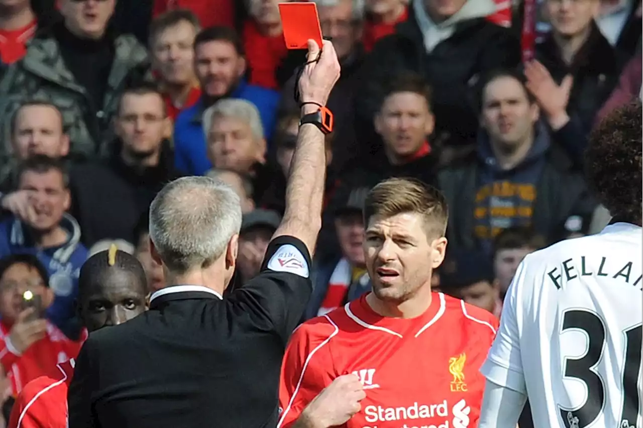 Intense Liverpool vs Man United rivalry summed up by Steven Gerrard in 38 mad seconds