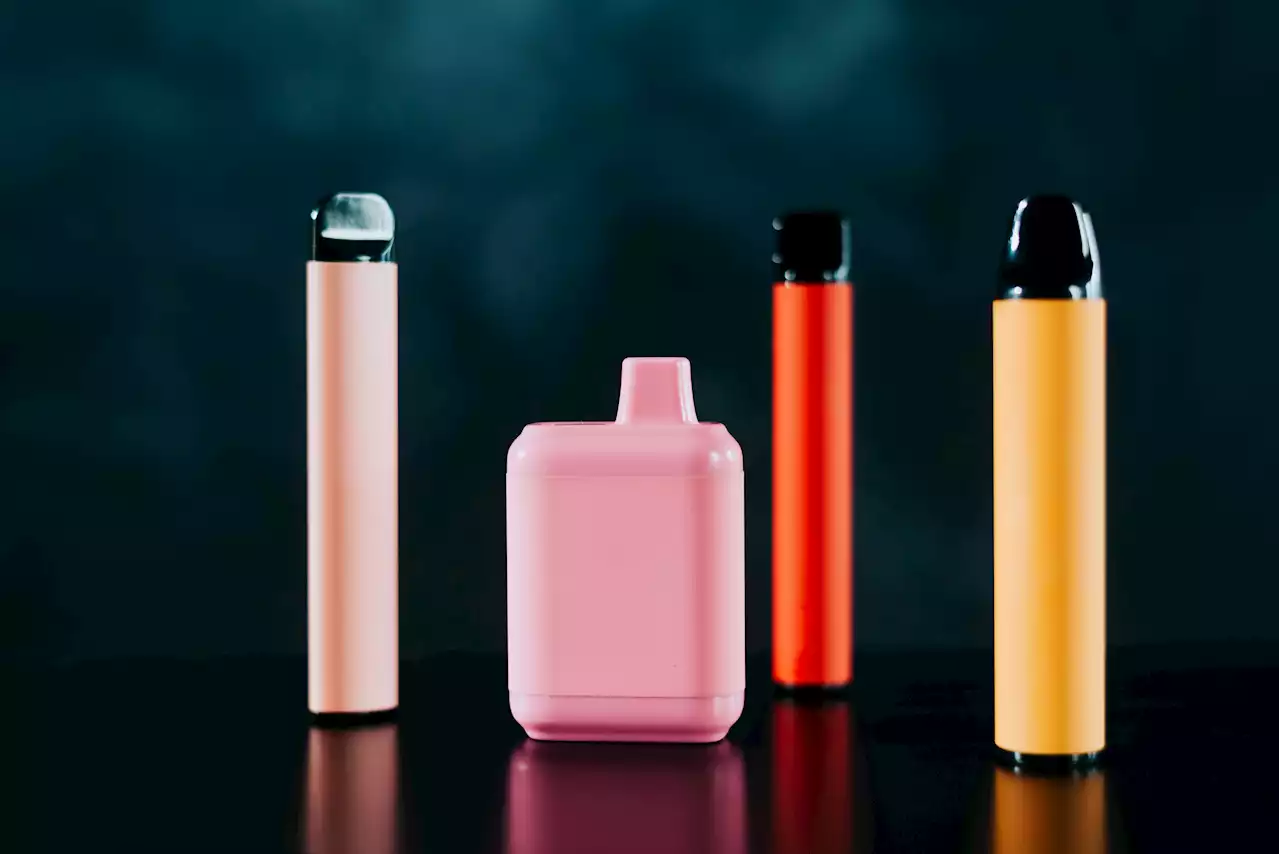Two major supermarkets pull vape device after 'testing over nicotine limit'
