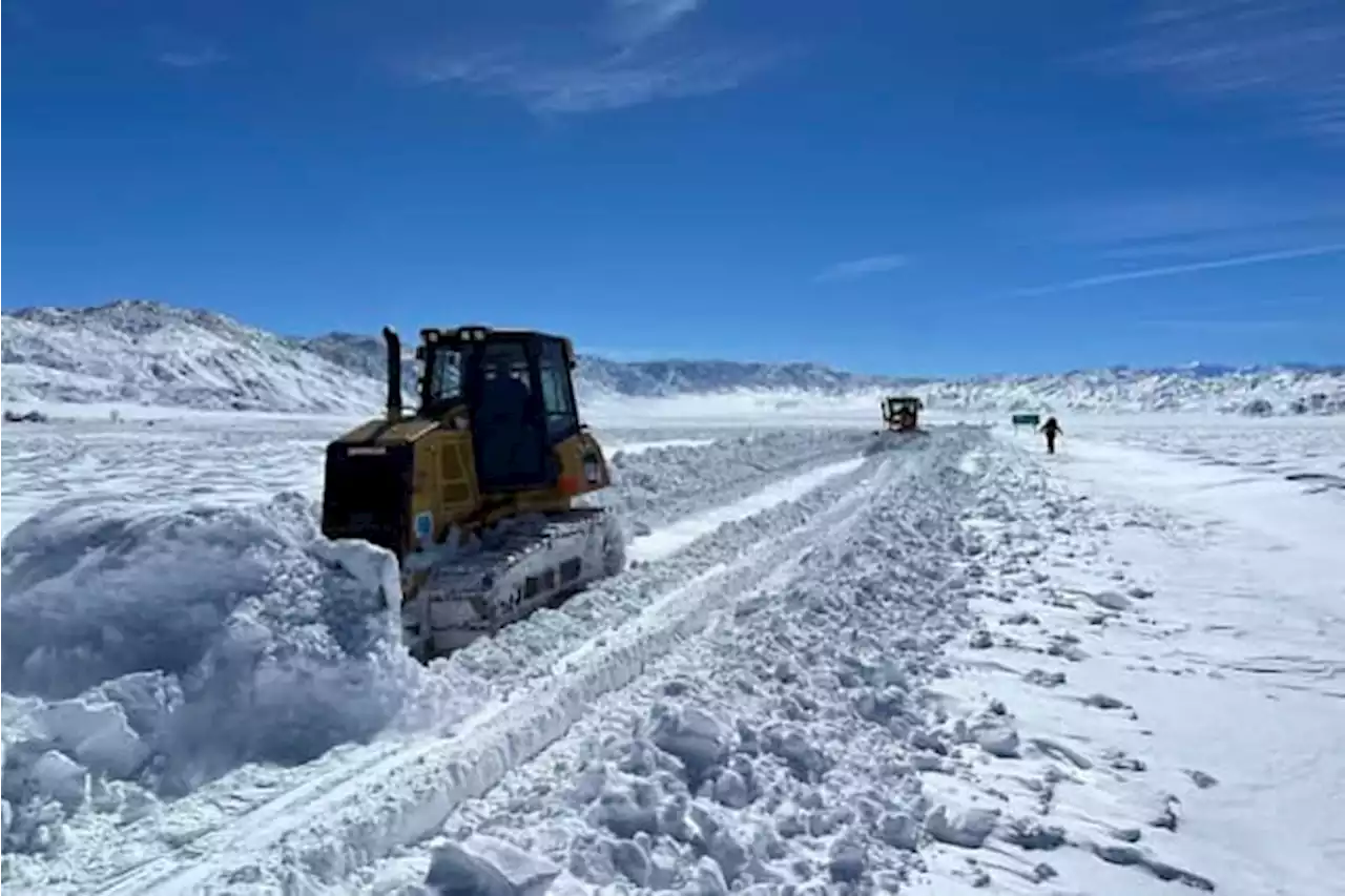 Teen hikers rescued after days stuck in California snowstorm