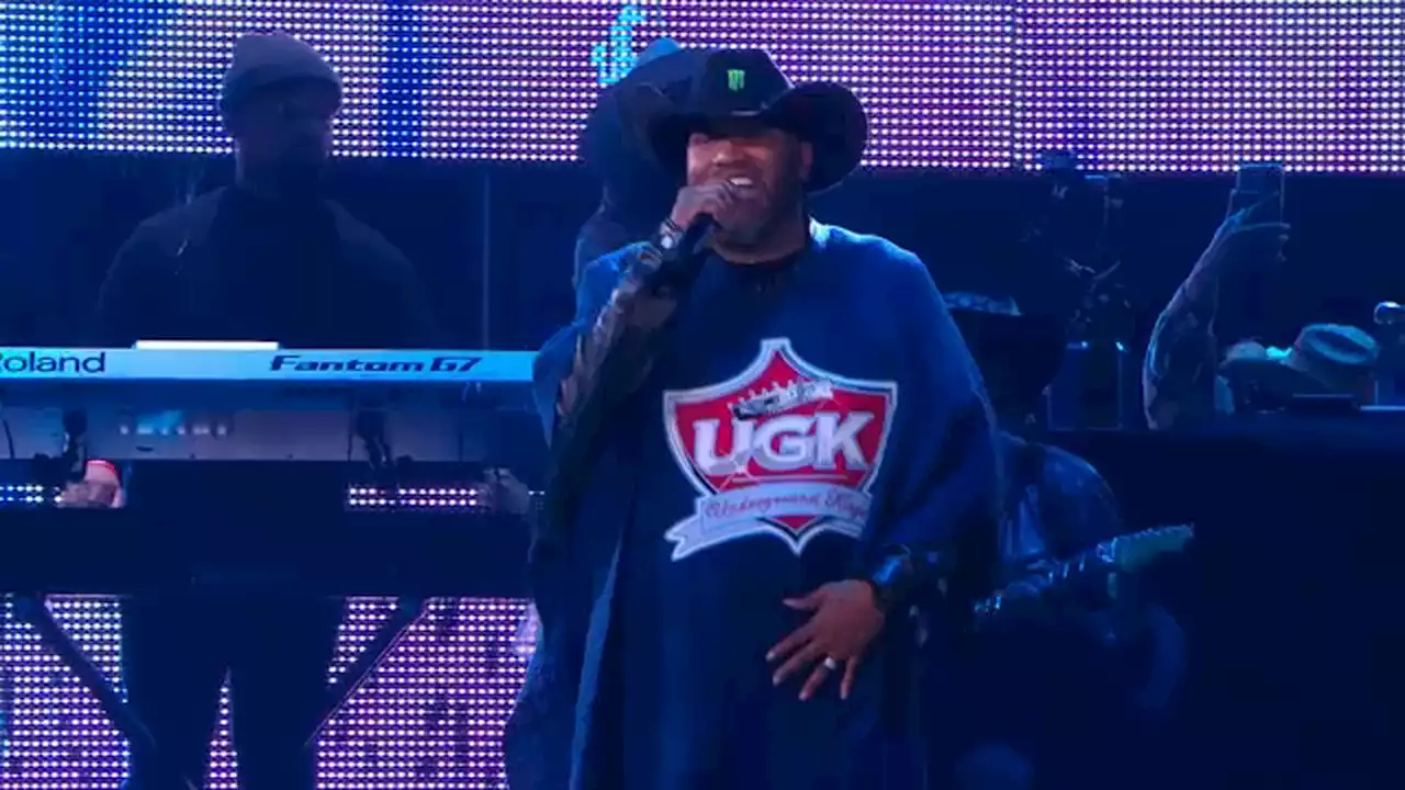 Who stole the poncho? Rapper Bun B offers $1,000 for return of poncho he wore during rodeo