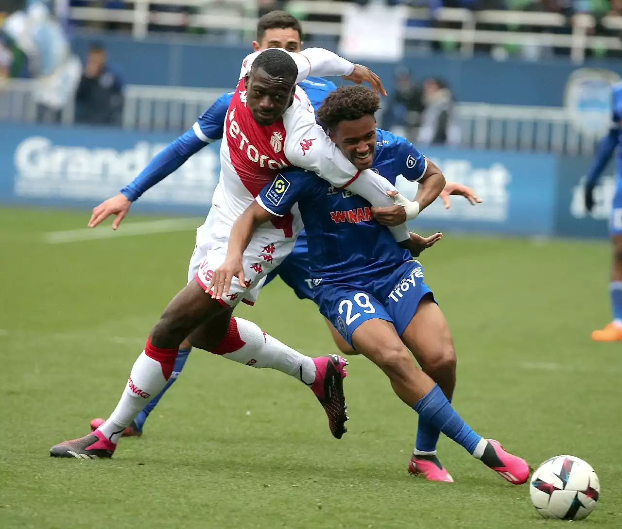 Ligue 1 : Marseille, Monaco, Lyon, PSG... Les résultats de la 26e journée