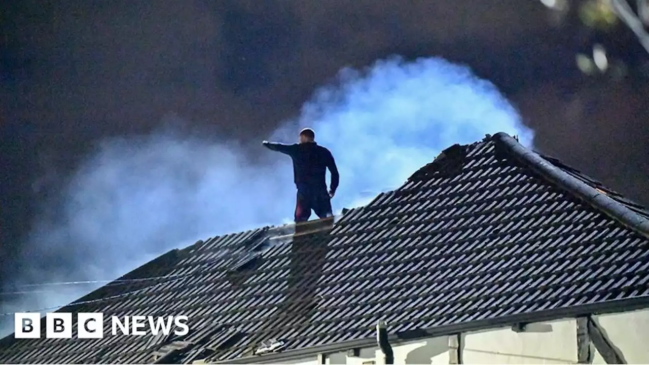 Grimsby rooftop siege: Ryan Tomney jailed for seven years