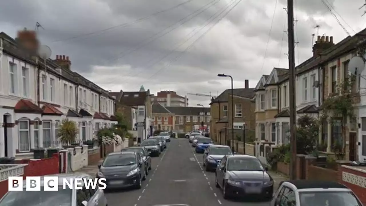 Man in his 20s dies after Tottenham stabbing